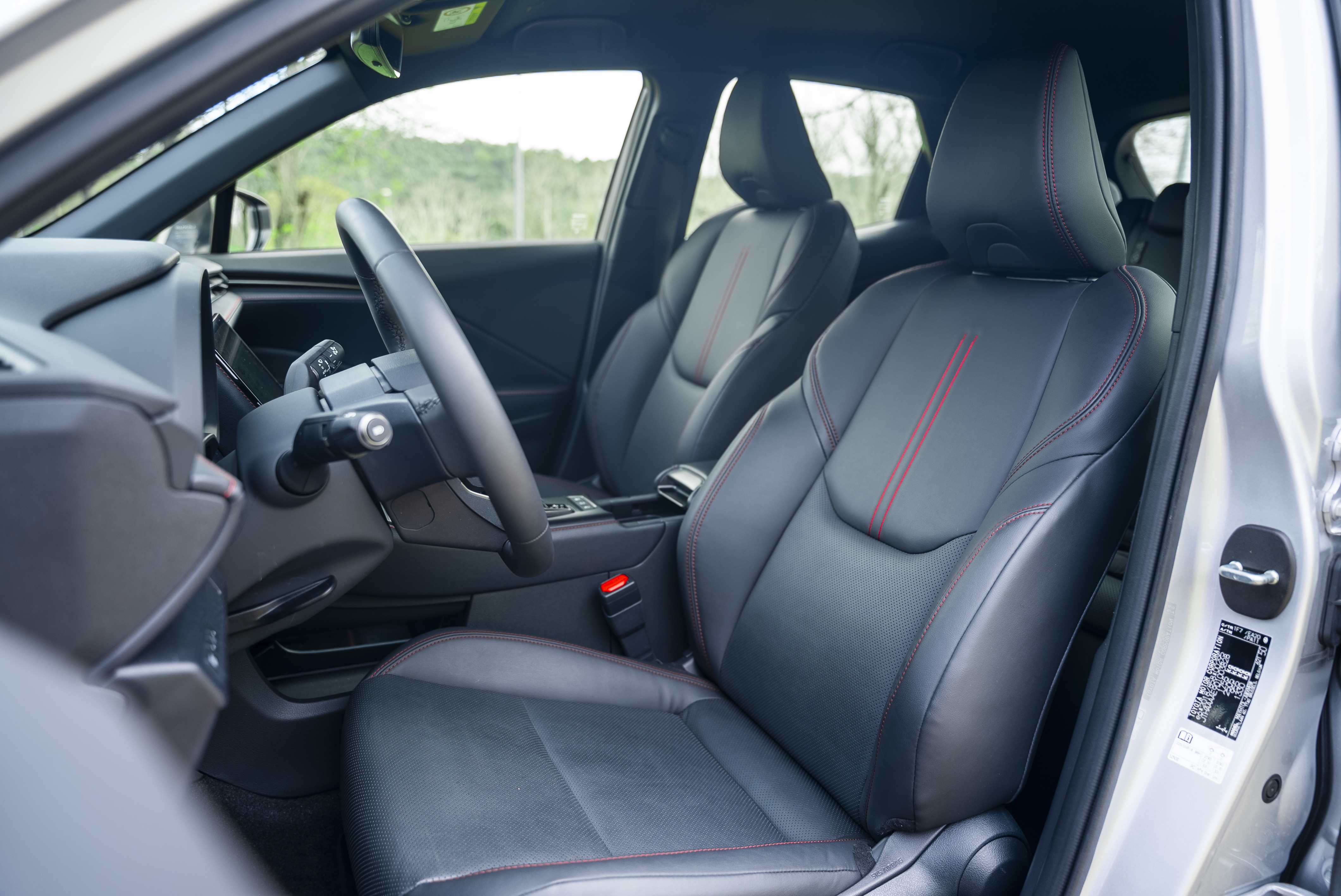 LEXUS LBX ELEGANT