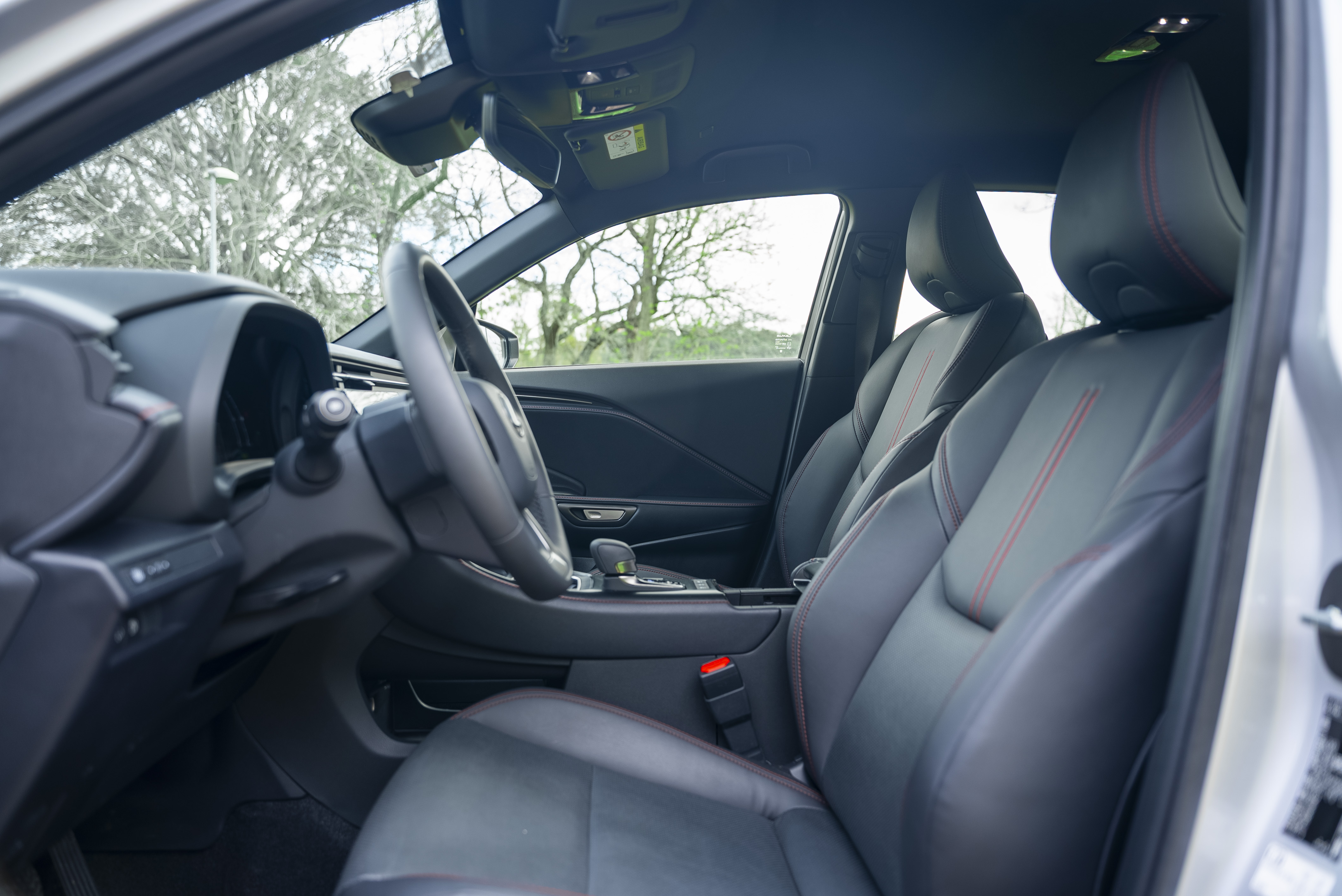 LEXUS LBX ELEGANT