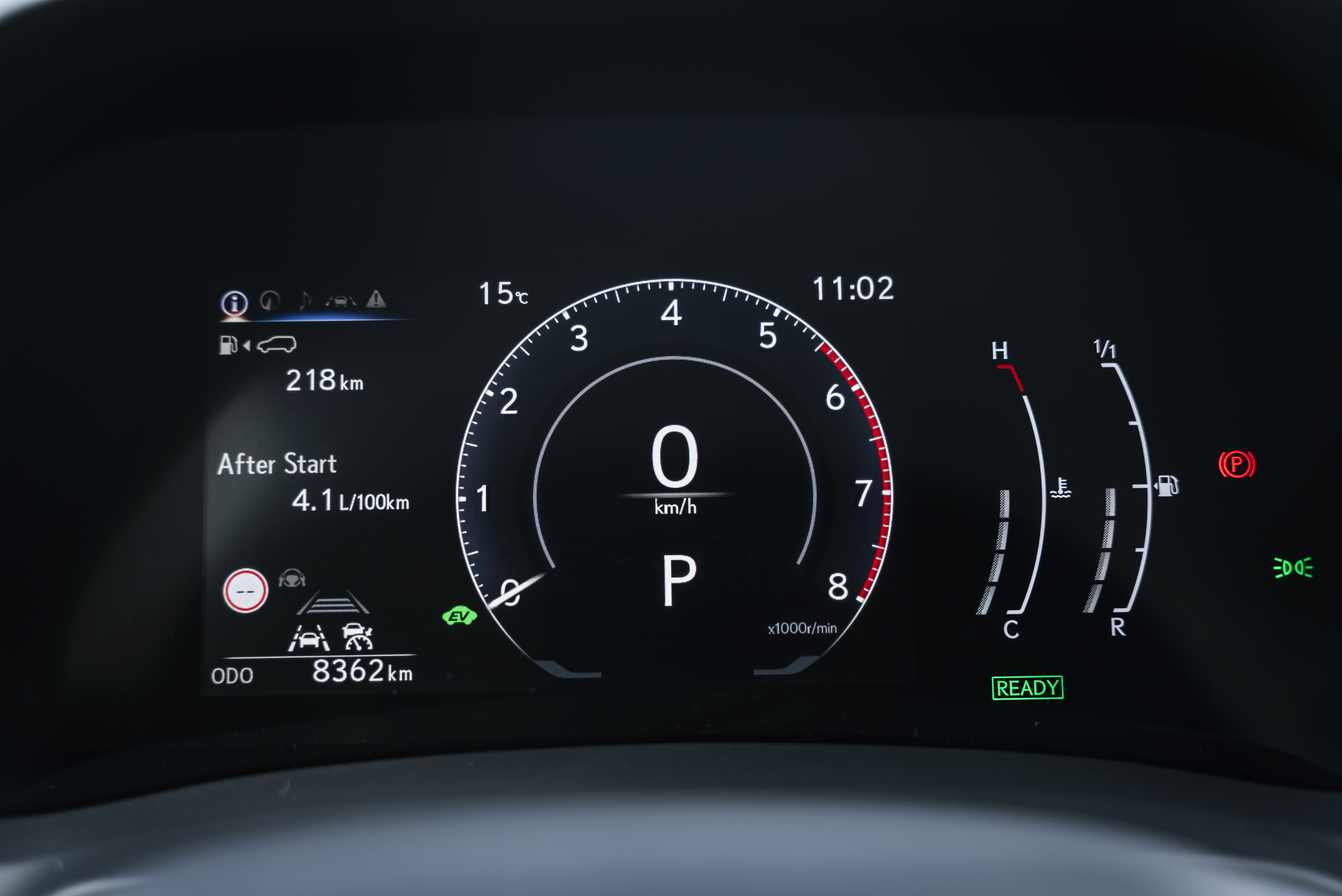 LEXUS LBX ELEGANT