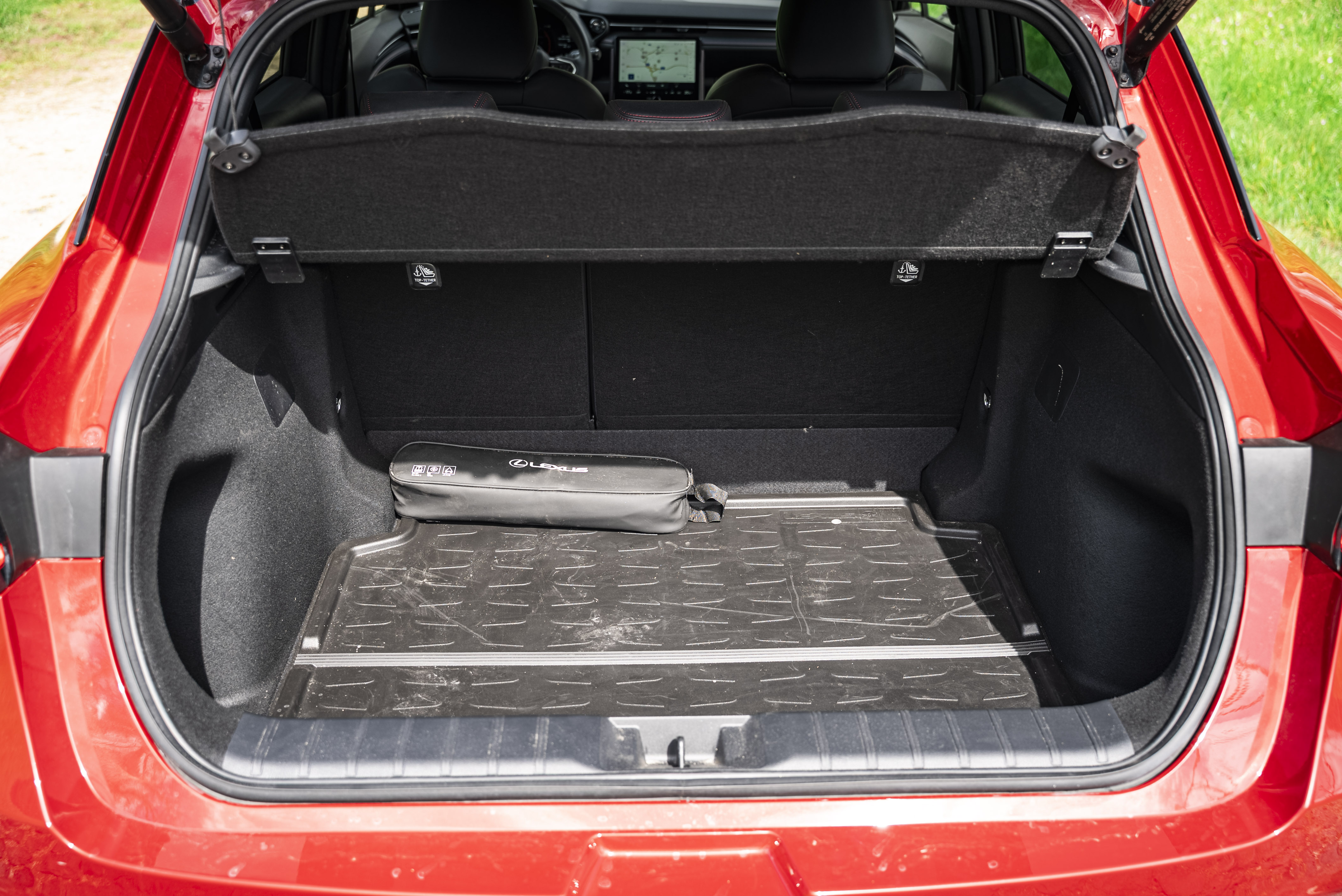 LEXUS LBX 23-24 LBX Emotion