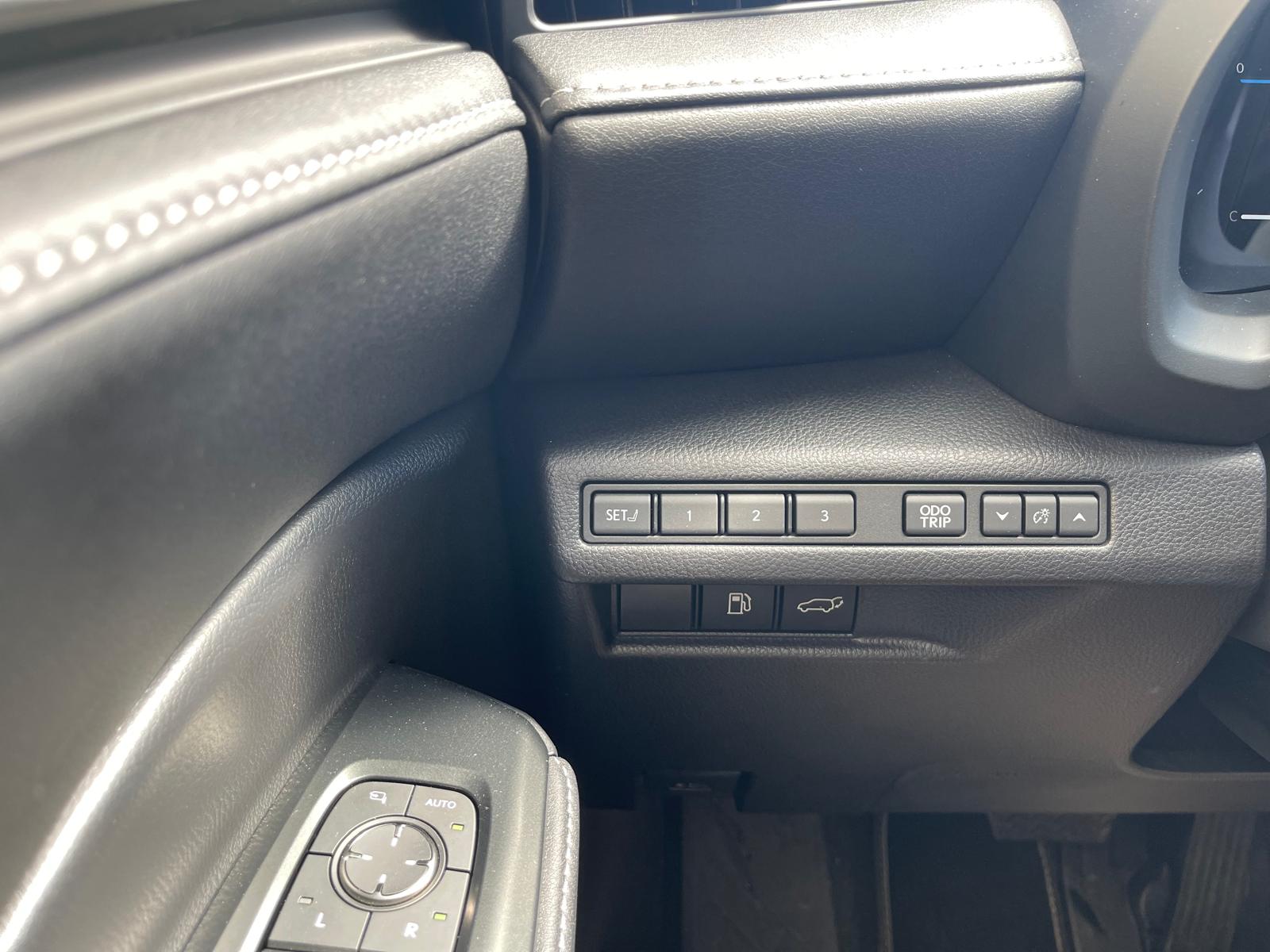 LEXUS LBX RELAX