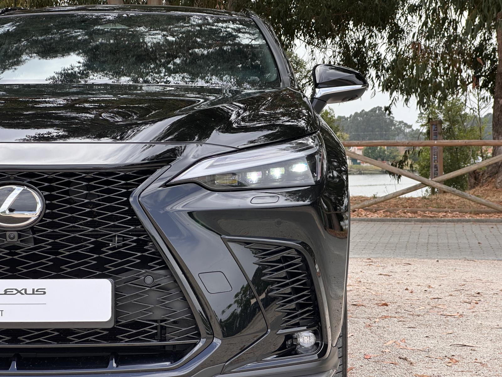 LEXUS NX 21-24 NX 450h+ F Sport