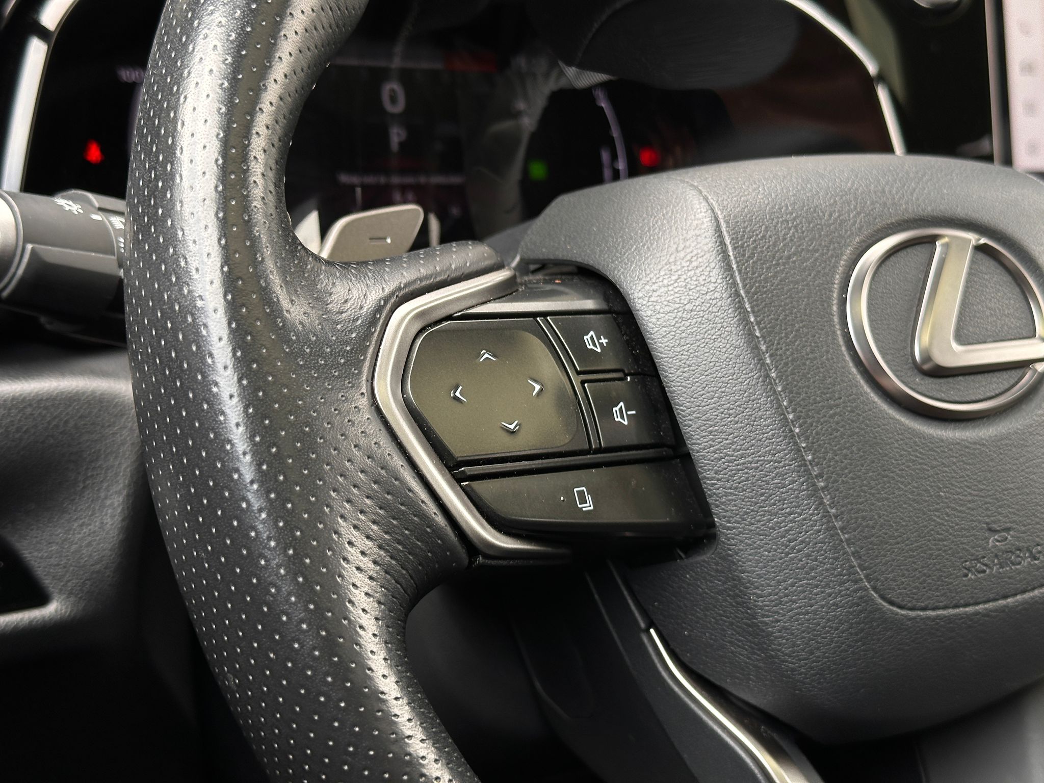 LEXUS NX 21-24 NX 450h+ F Sport