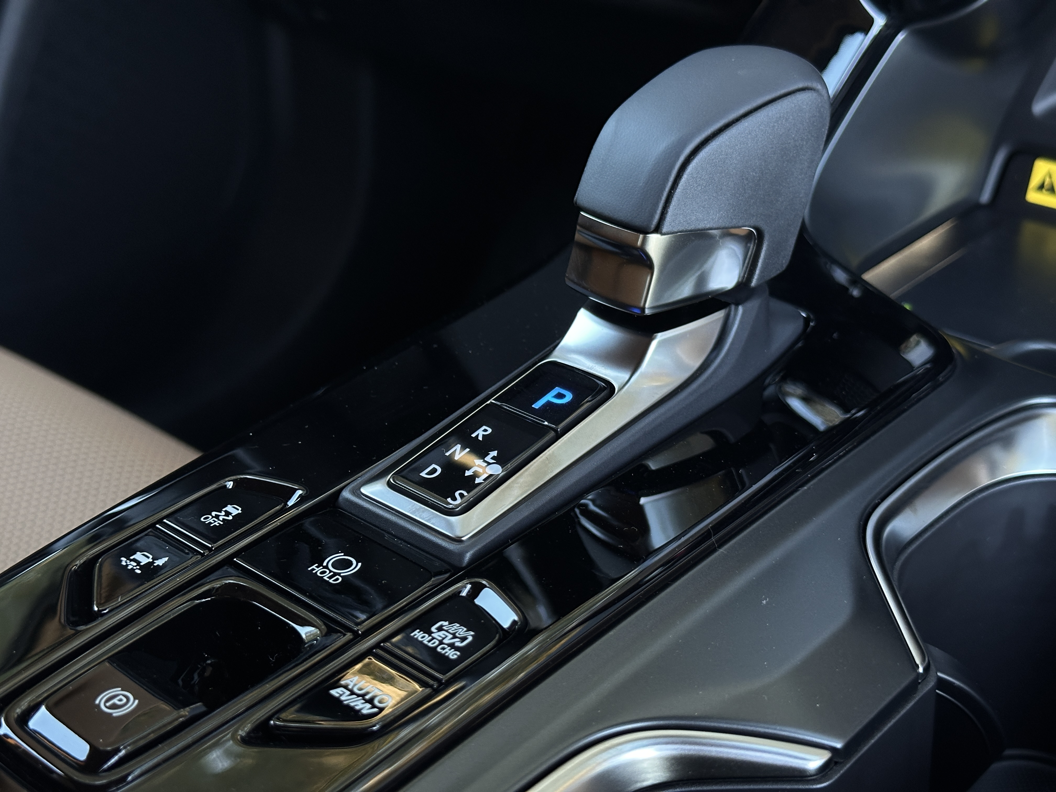 LEXUS NX 21-24 NX 450h+ Executive