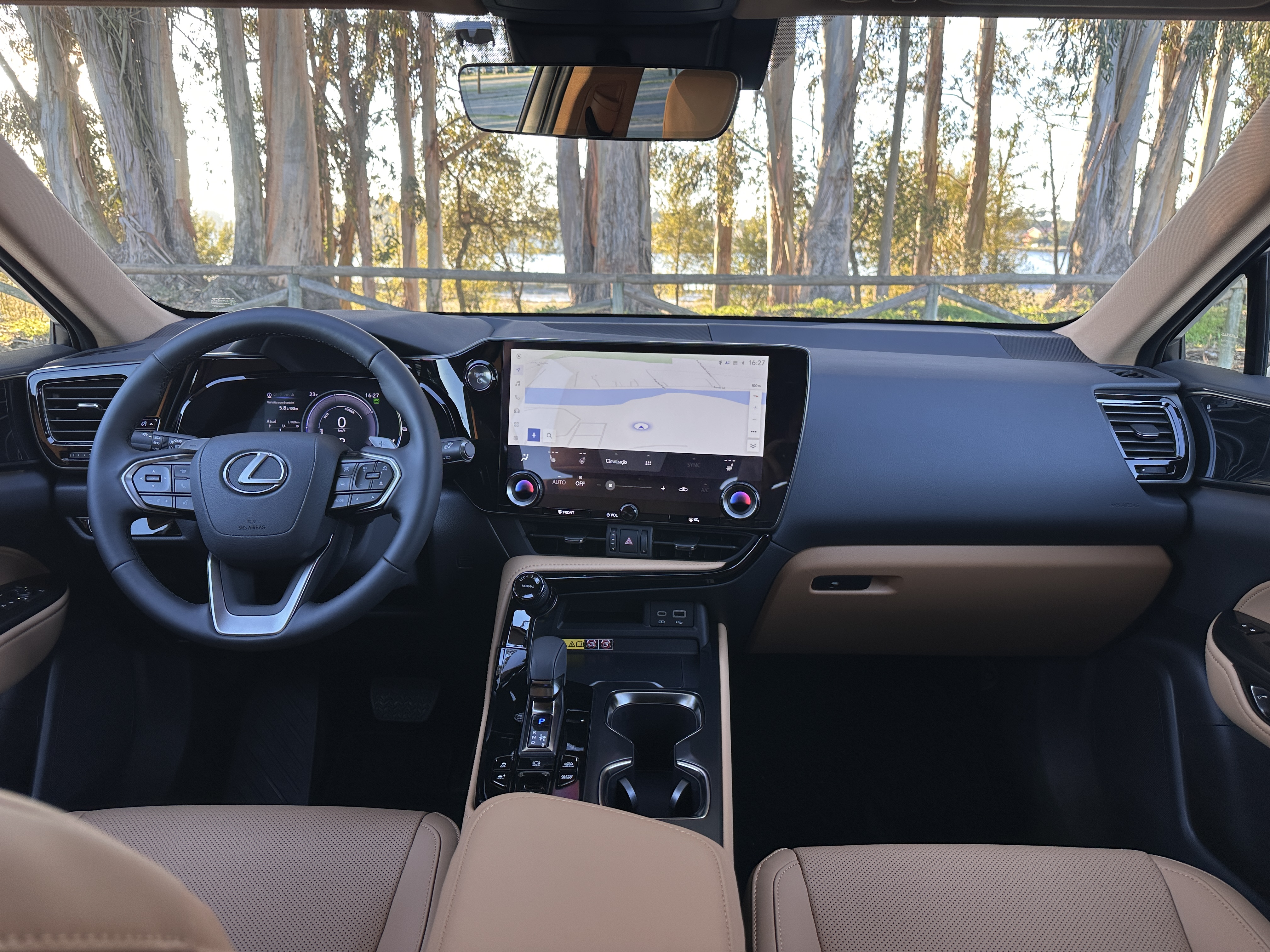 LEXUS NX 21-24 NX 450h+ Executive