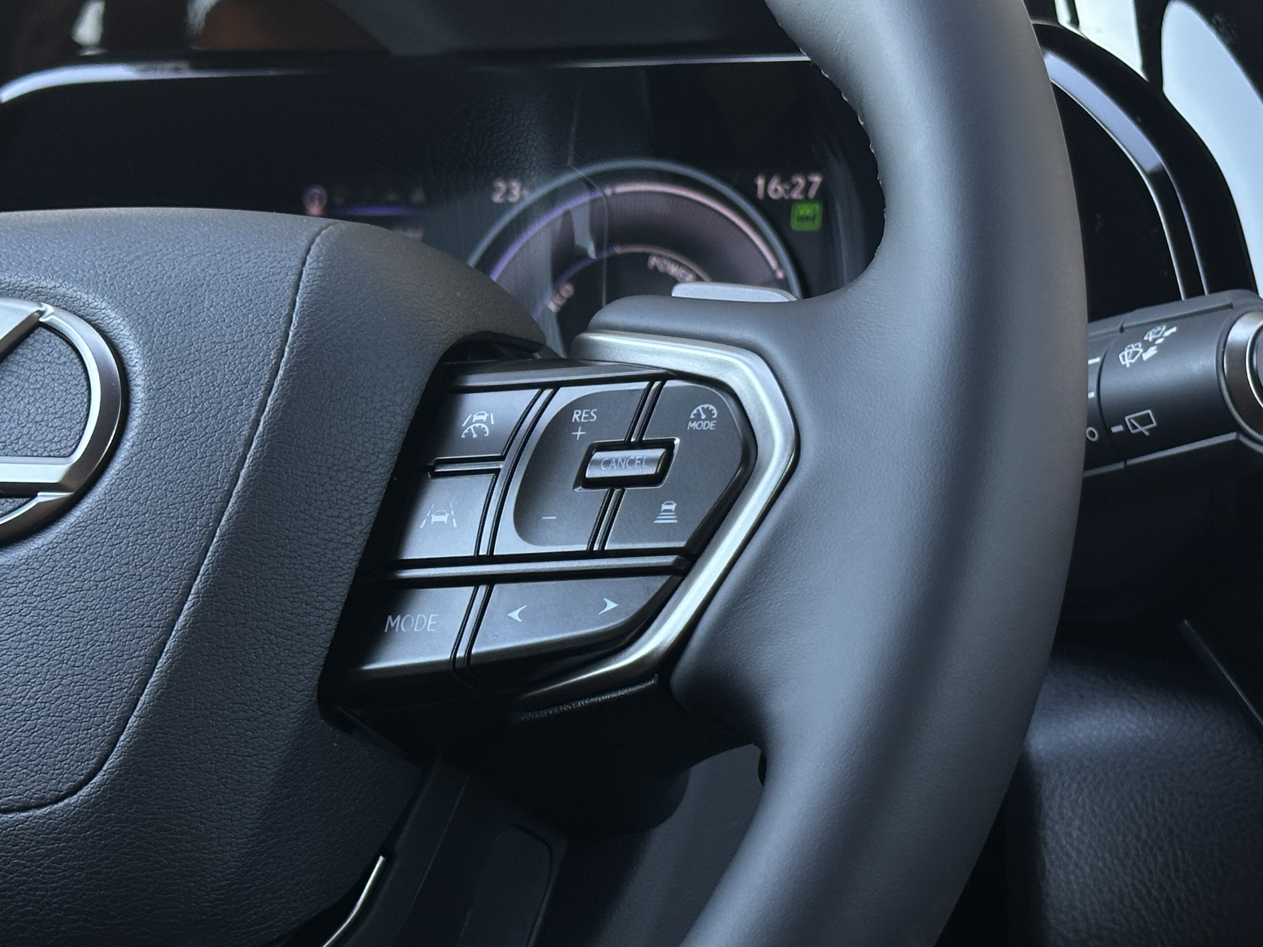 LEXUS NX 21-24 NX 450h+ Executive