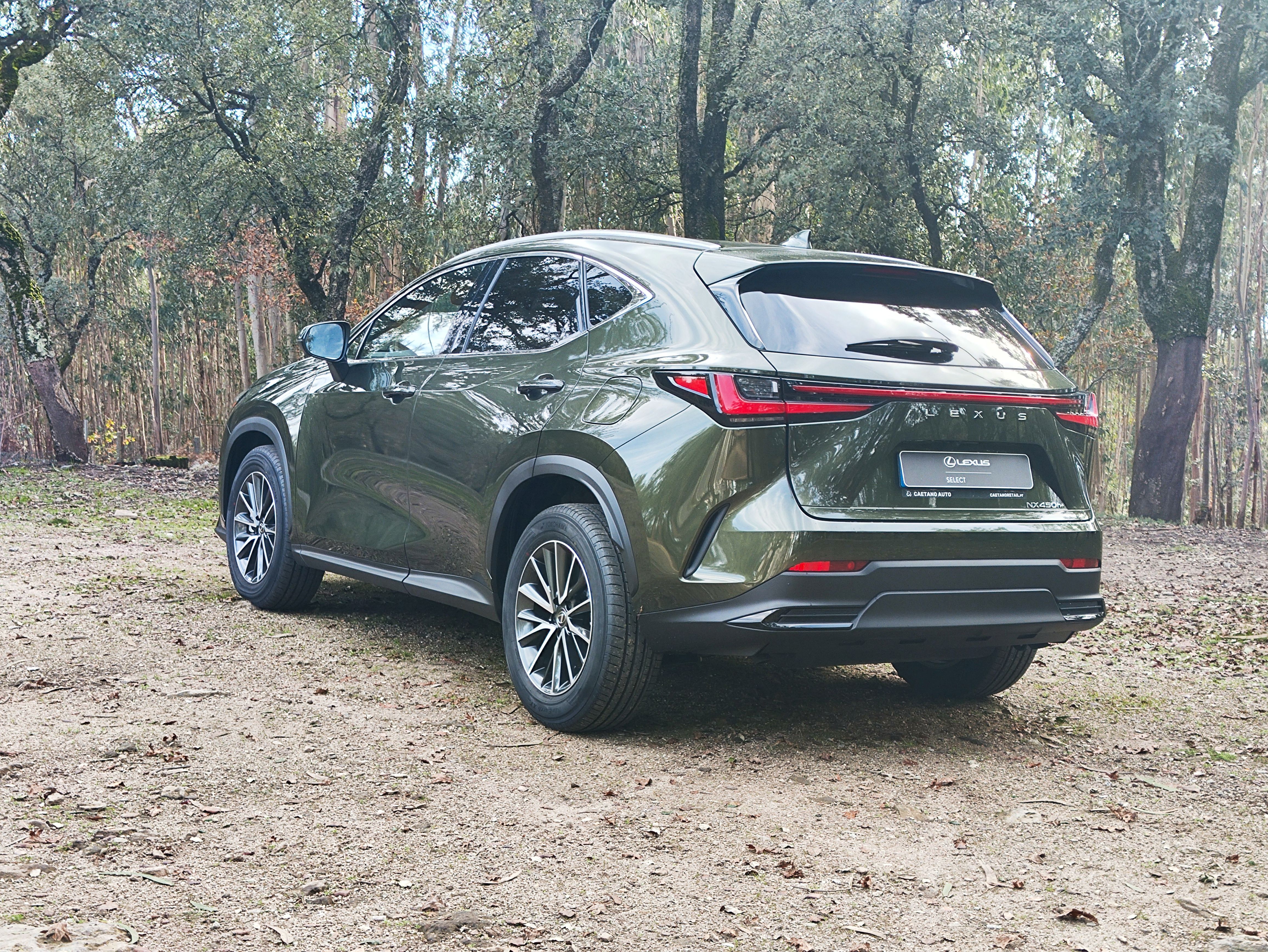 LEXUS NX 21-24 NX 450h+ Executive