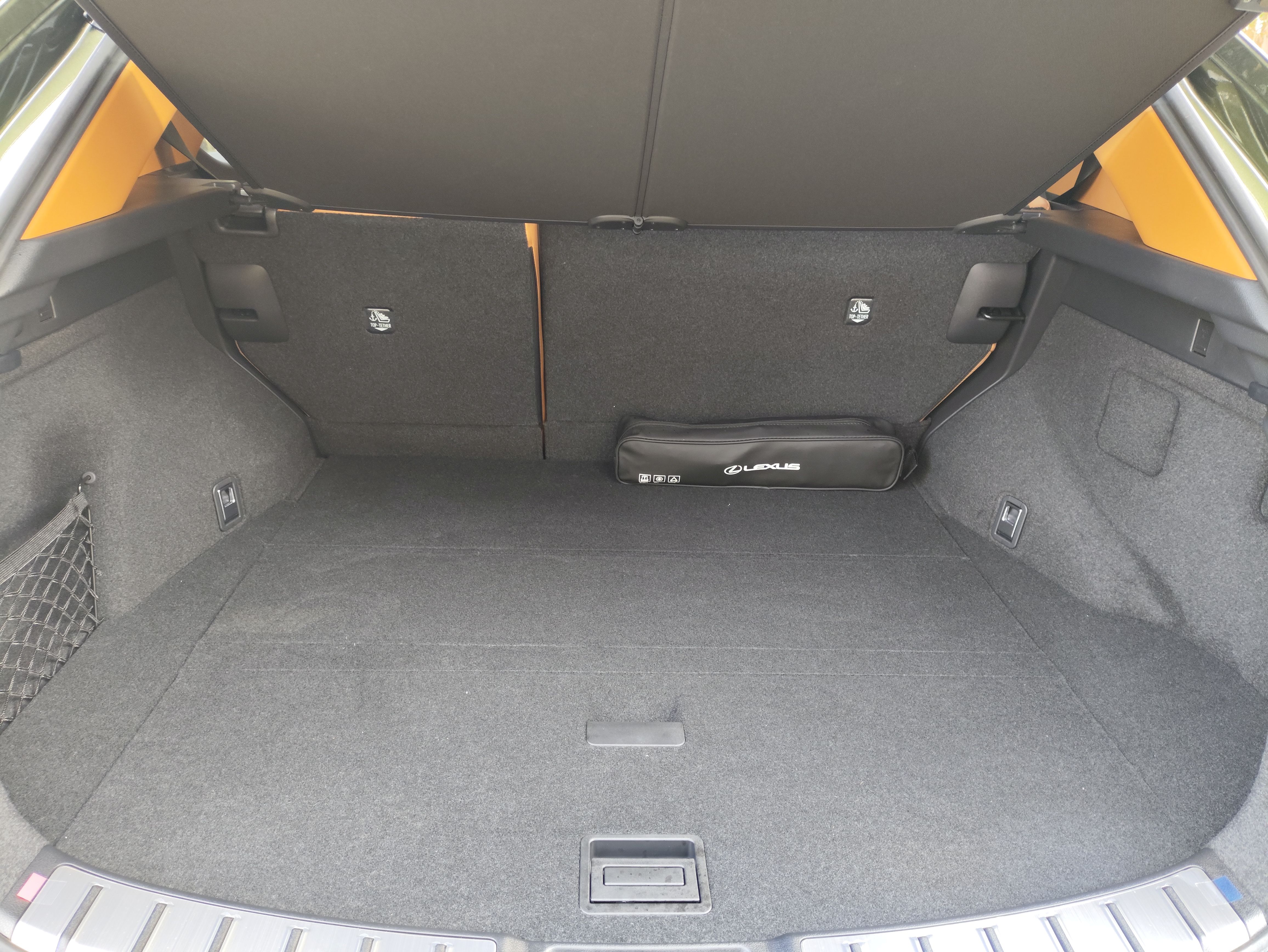 LEXUS NX 21-24 NX 450h+ Executive