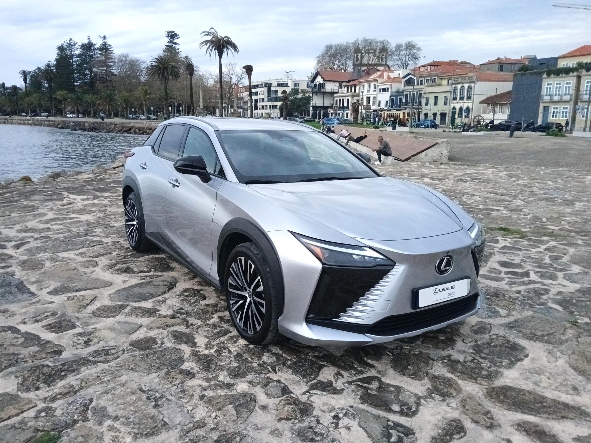LEXUS RZ 450E RZ 450e Premium + Mala El�trica (Monotone)