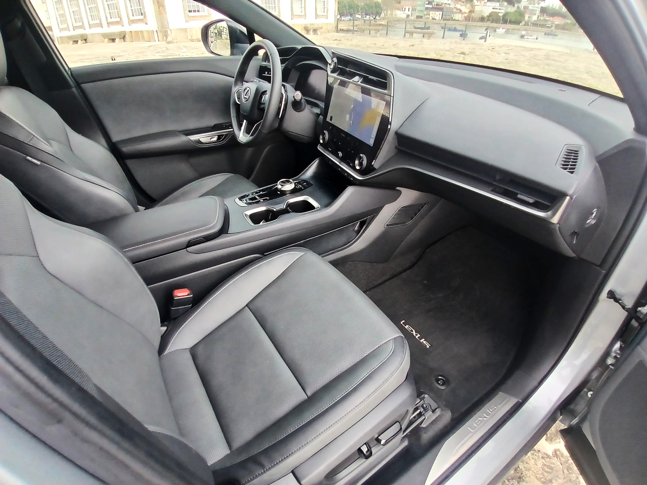 LEXUS RZ 450E RZ 450e Premium + Mala El�trica (Monotone)
