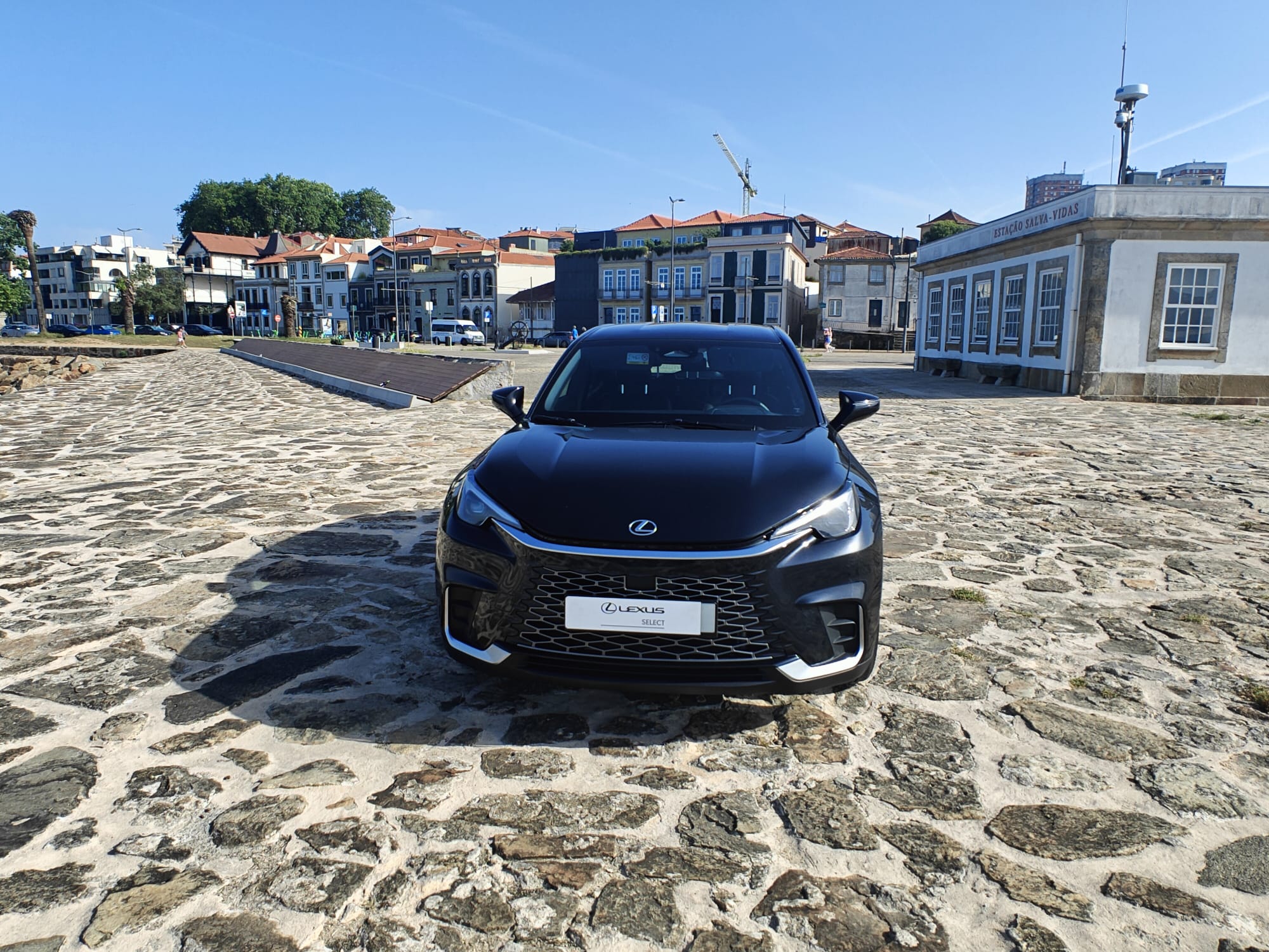 LEXUS LBX ELEGANT