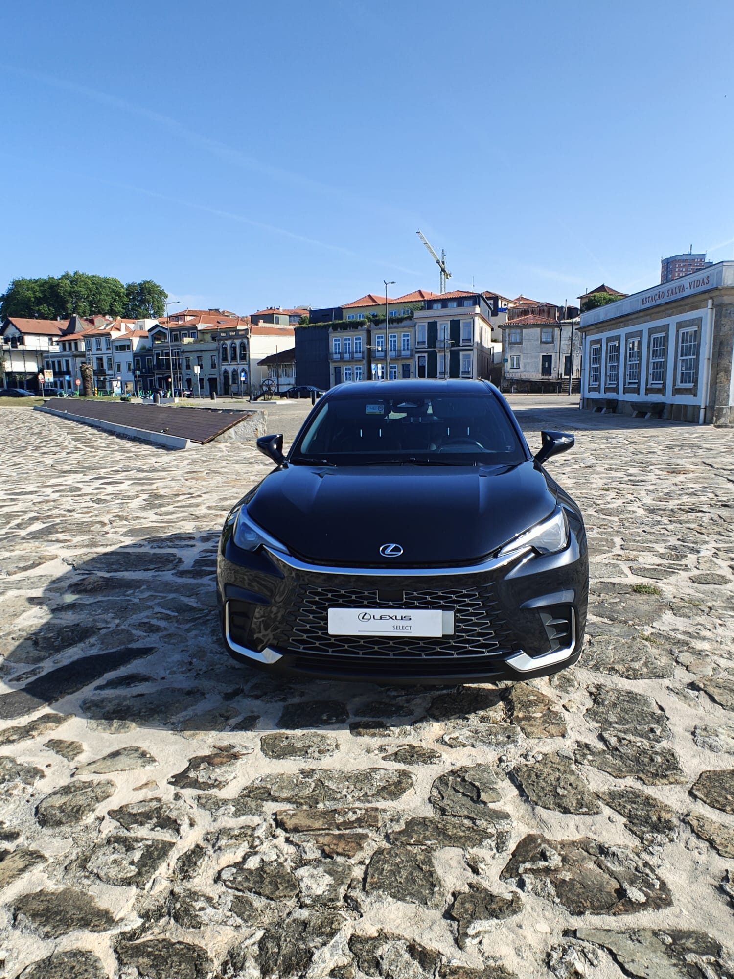 LEXUS LBX ELEGANT