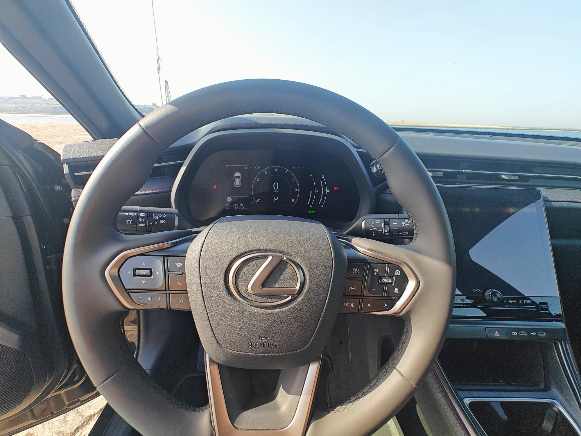 LEXUS LBX ELEGANT