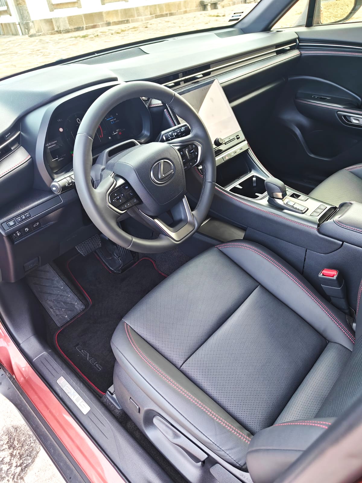 LEXUS LBX EMOTION