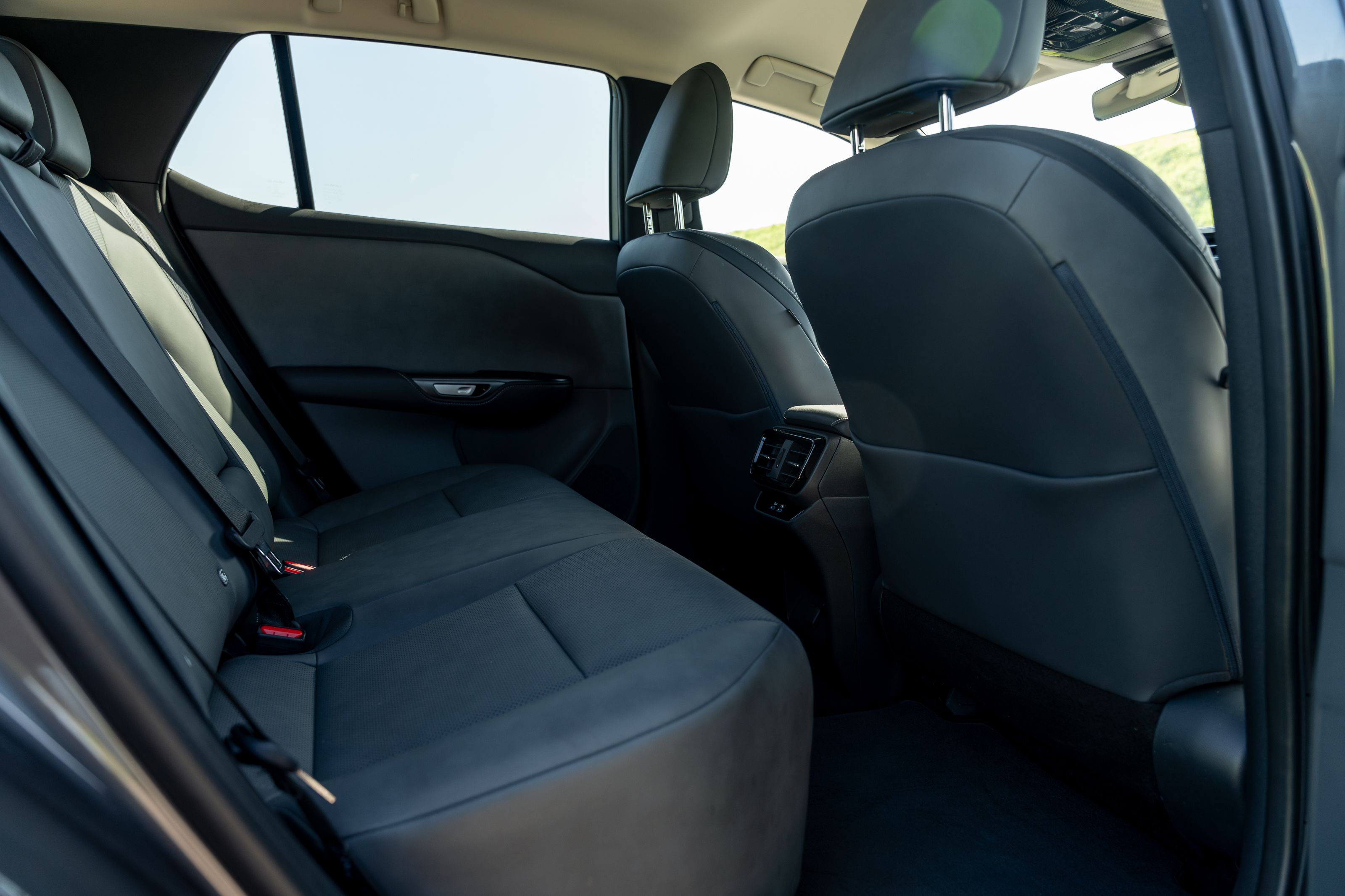 LEXUS RZ 300E RZ 300e Premium