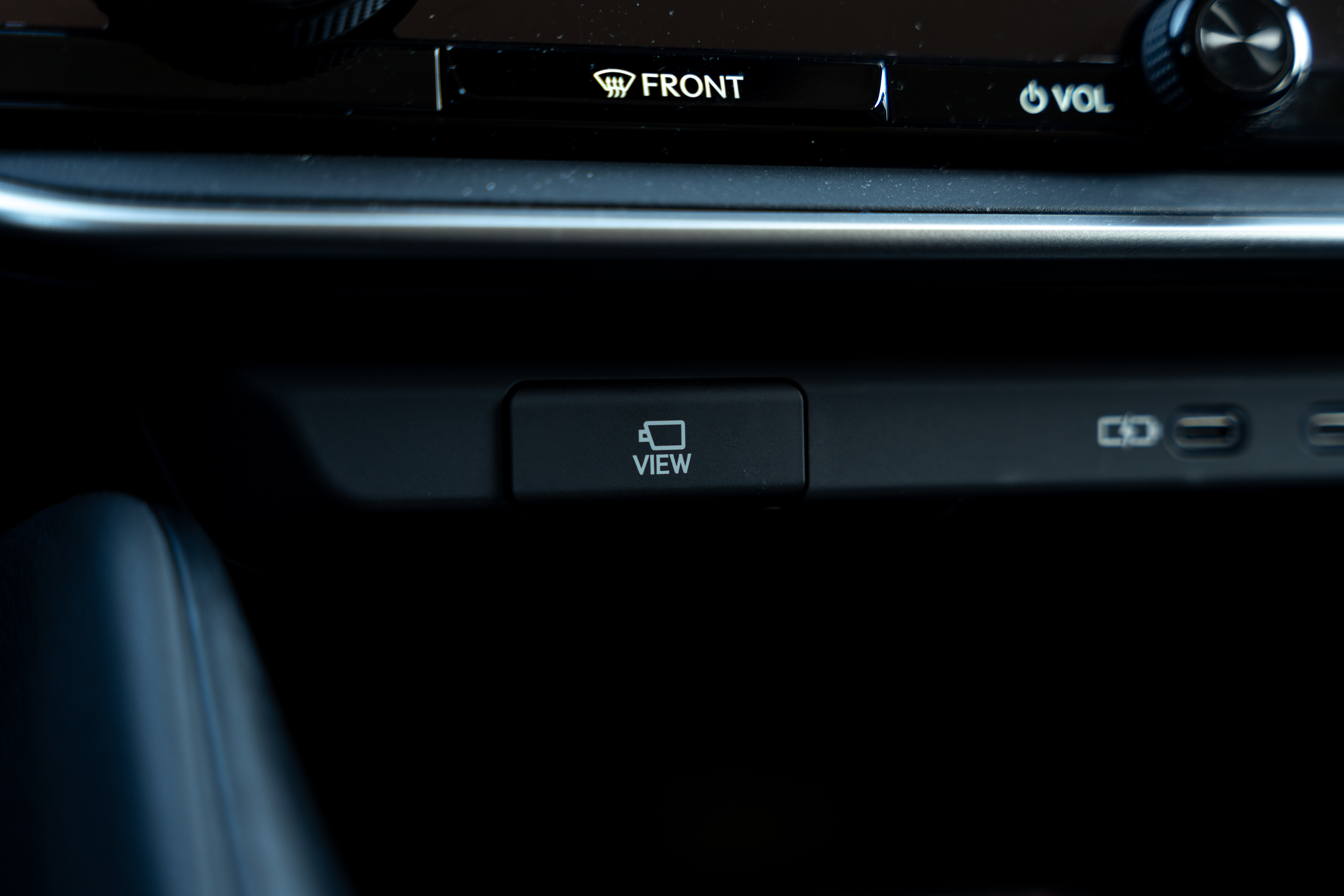 LEXUS RZ 300E RZ 300e Premium