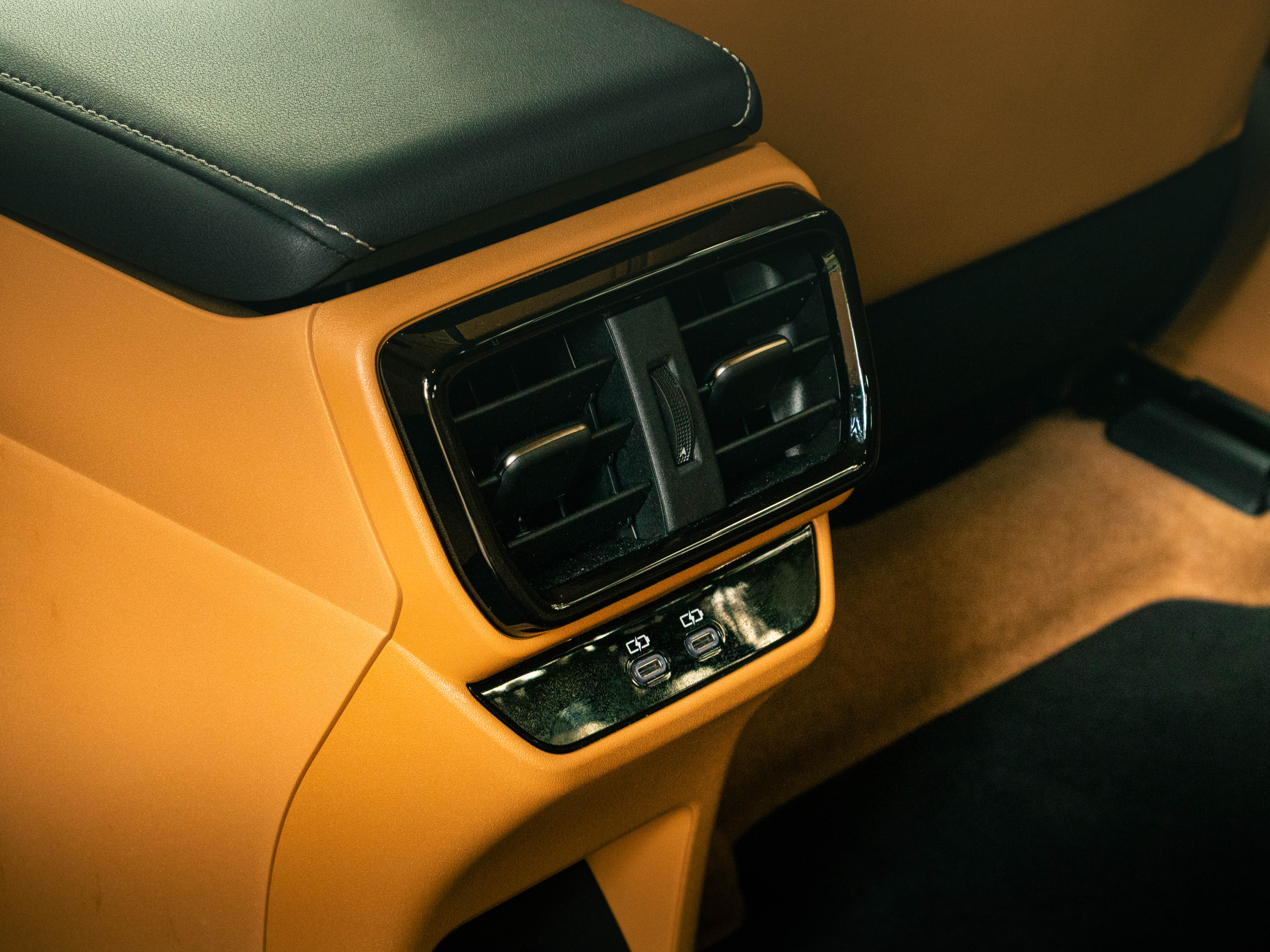 LEXUS RZ 300E RZ 300e Premium