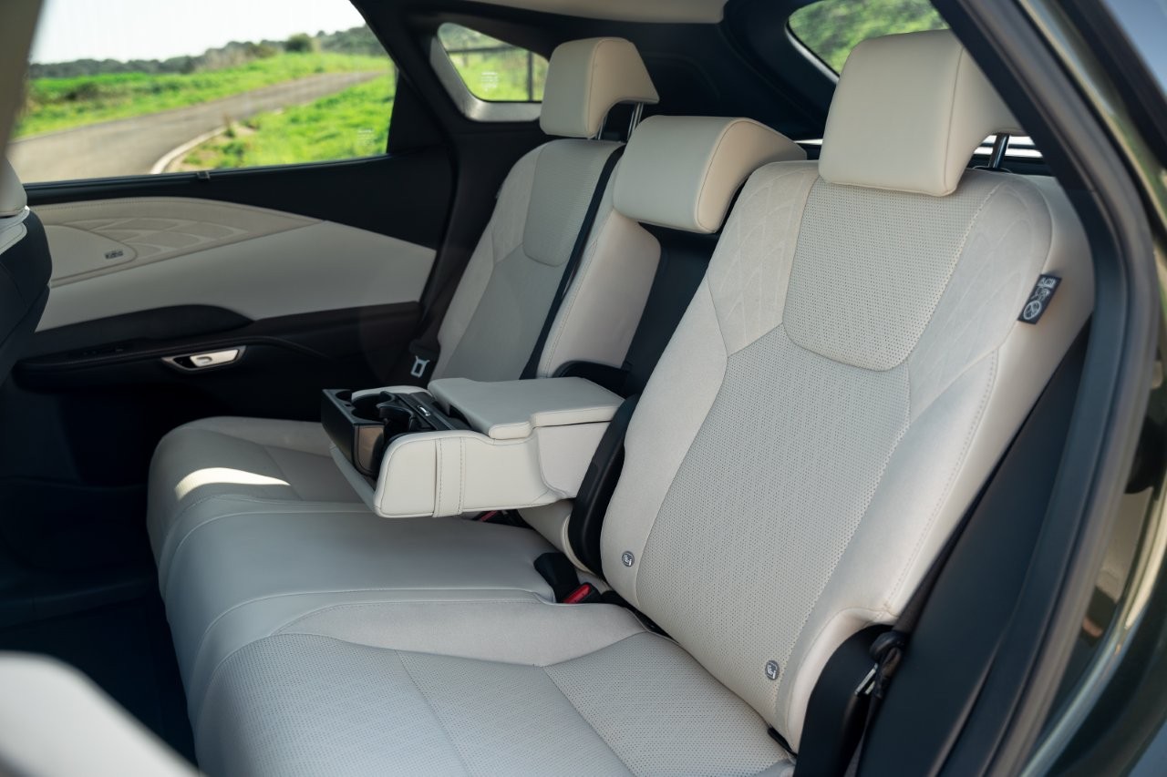 LEXUS RX 450H+ RX 450h+ Luxury