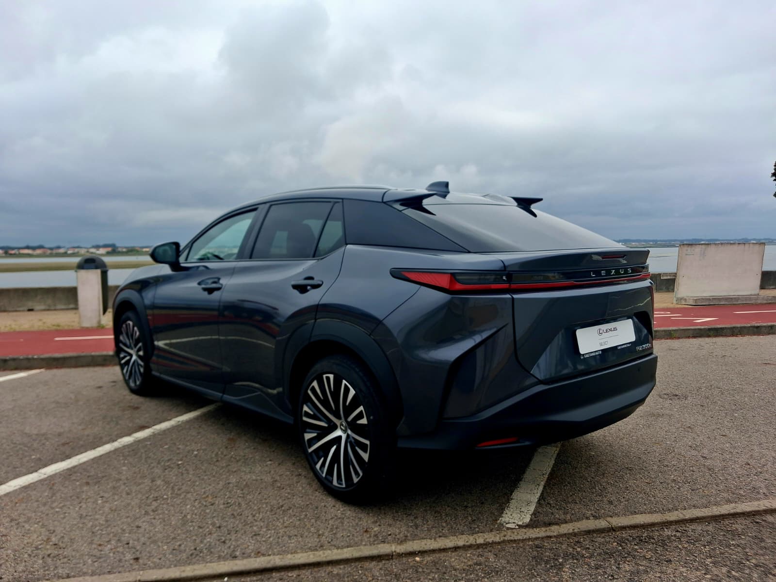 LEXUS RZ 300E RZ 300e Premium