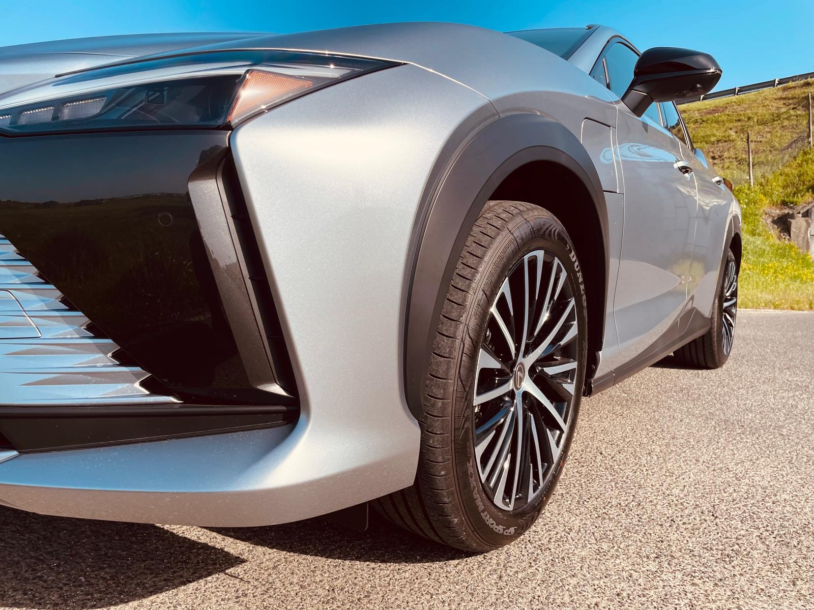 LEXUS RZ 300E RZ 300e Premium